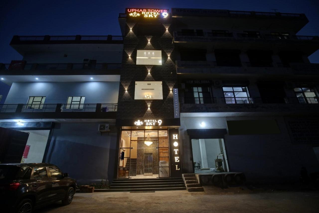 Townhouse Sky Hotel Ludhiana Luaran gambar