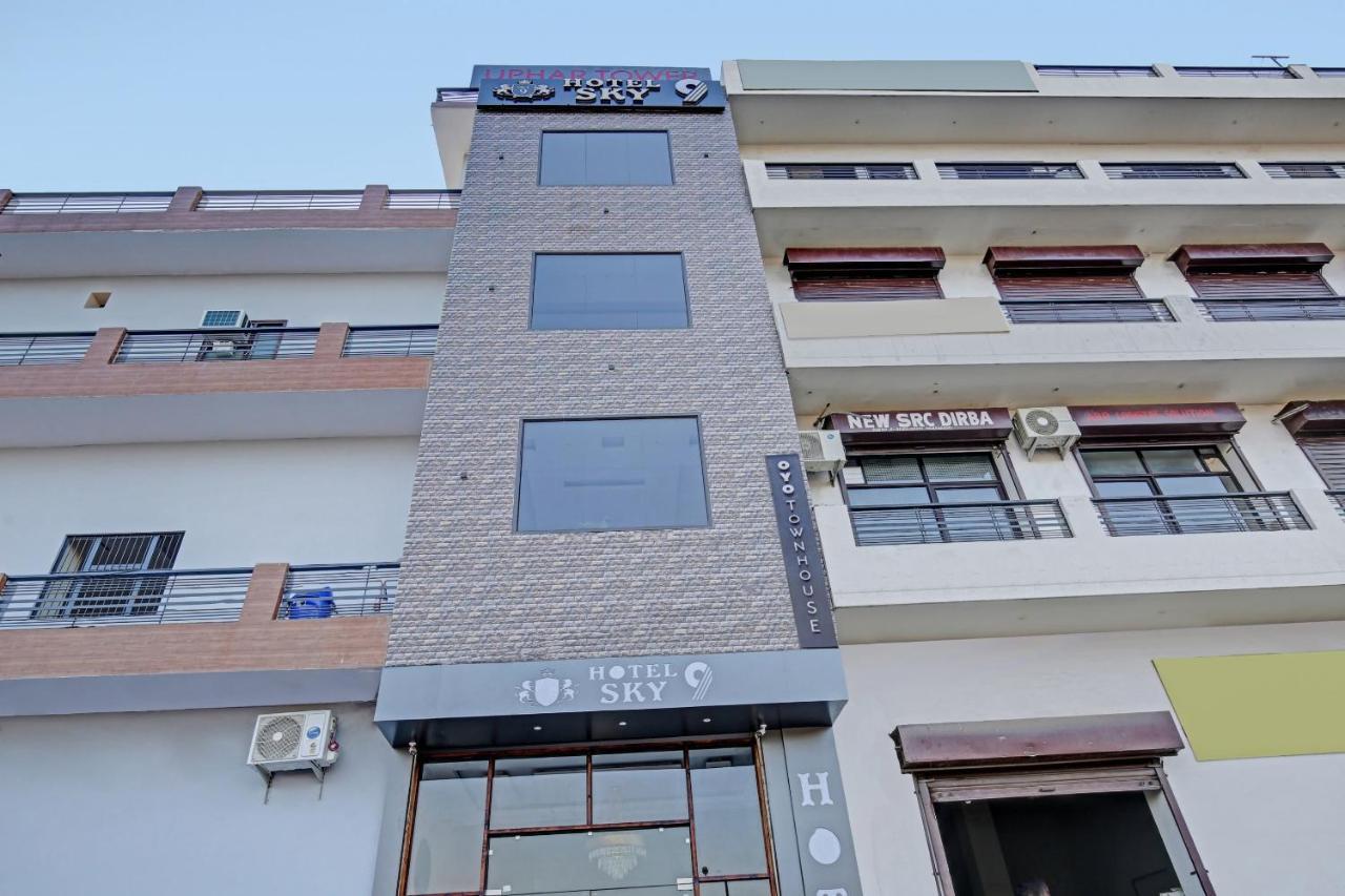 Townhouse Sky Hotel Ludhiana Luaran gambar