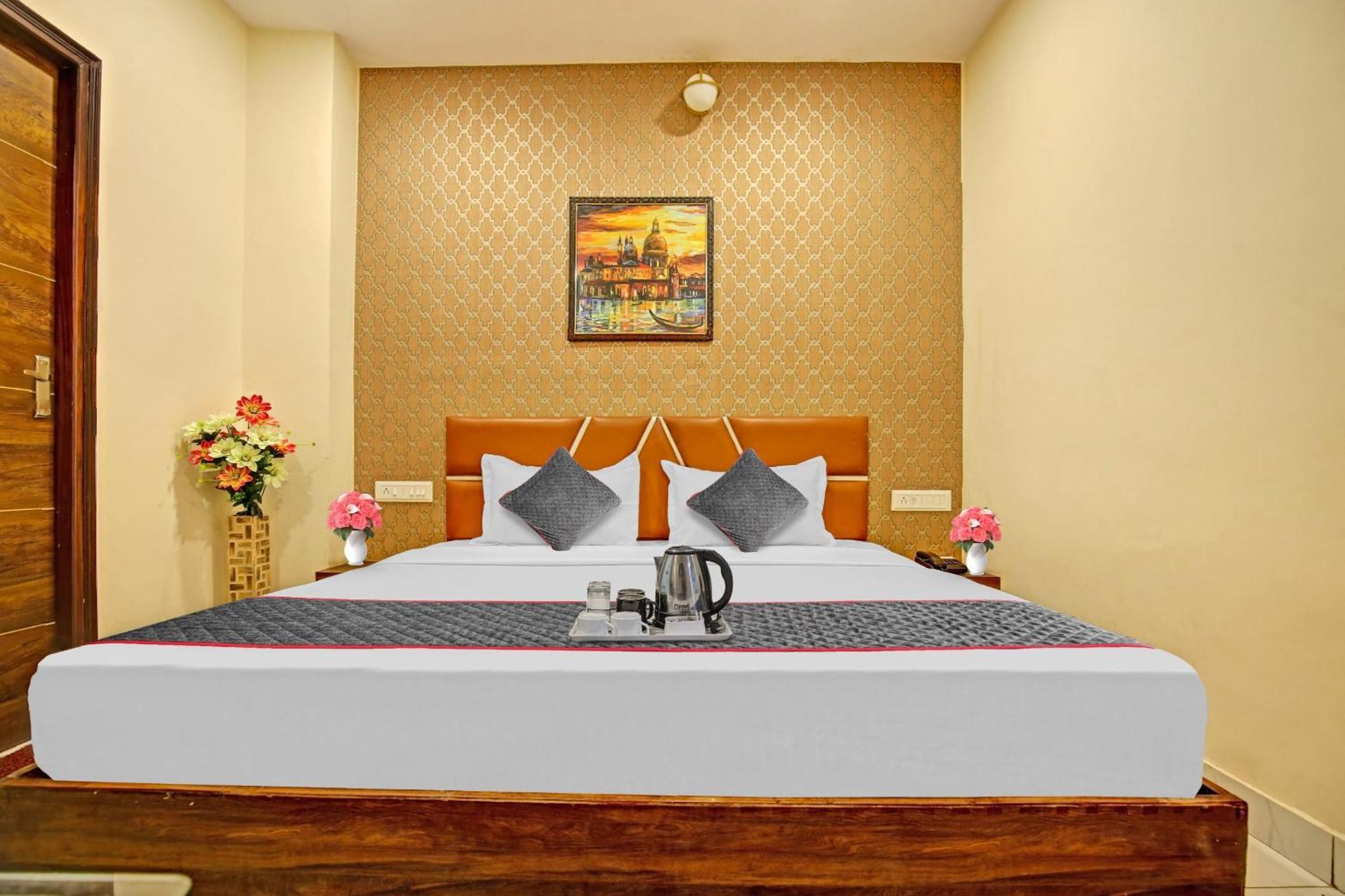Townhouse Sky Hotel Ludhiana Luaran gambar