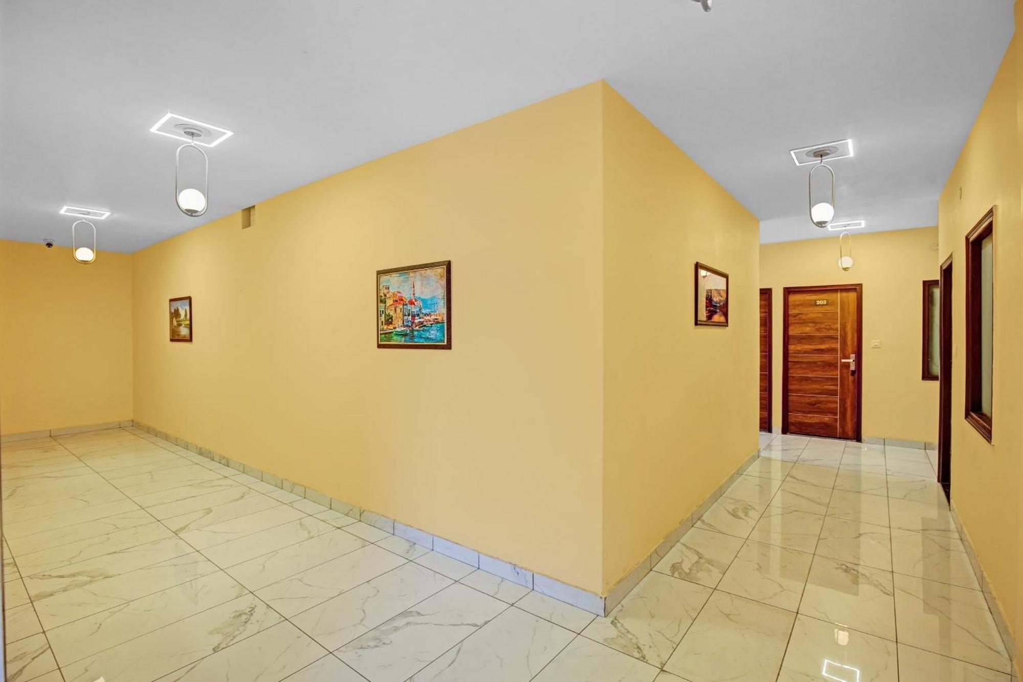 Townhouse Sky Hotel Ludhiana Luaran gambar