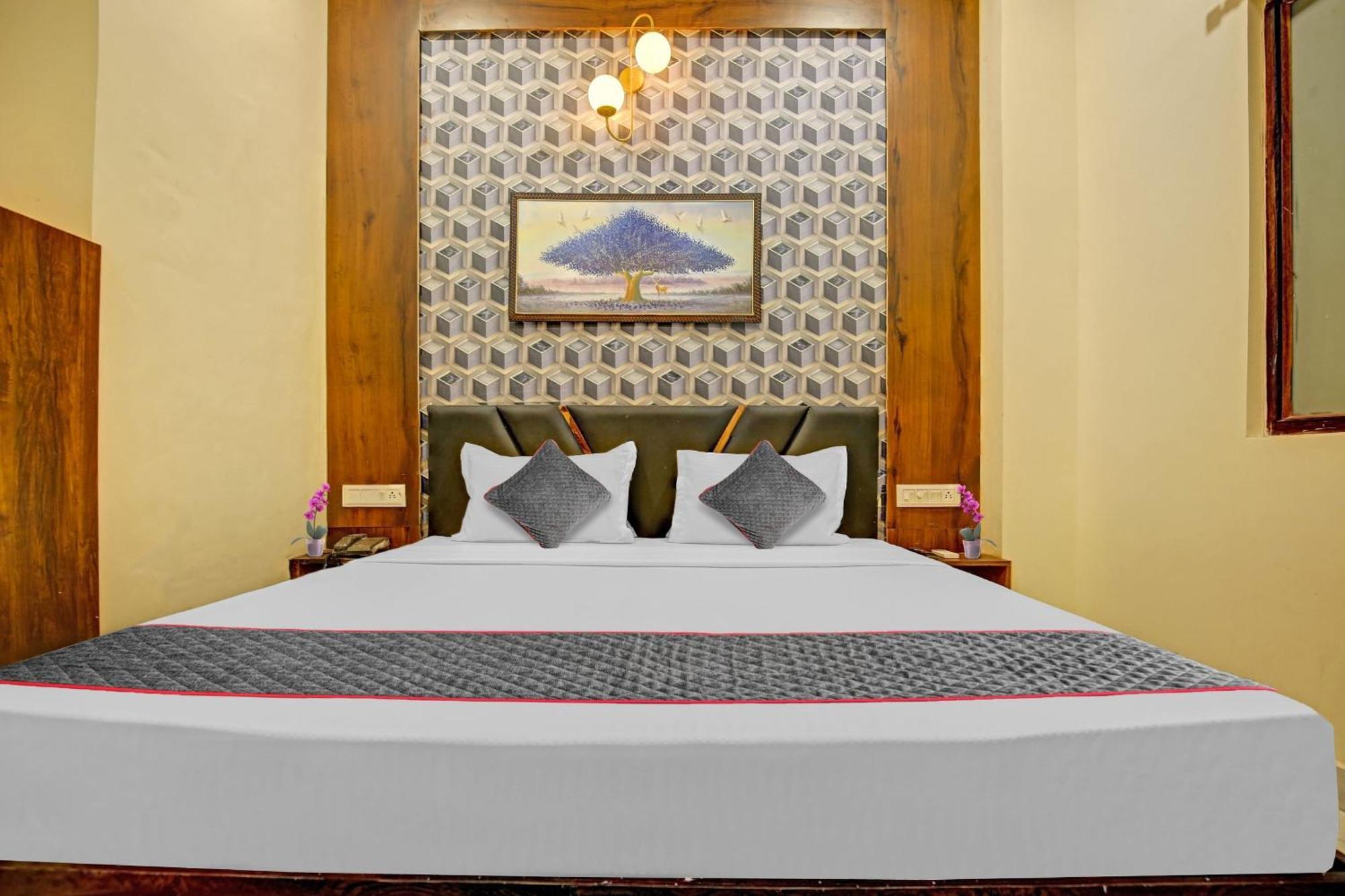 Townhouse Sky Hotel Ludhiana Luaran gambar